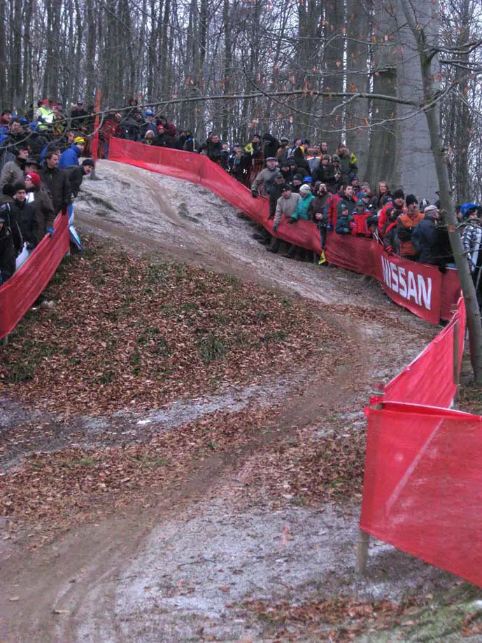 Tervuren-It looks easy. It was hard! Especially shortly after the sand. And steeper than it looks in the picture.